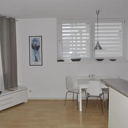 Апартаменты Ferienwohnung Glauchau *